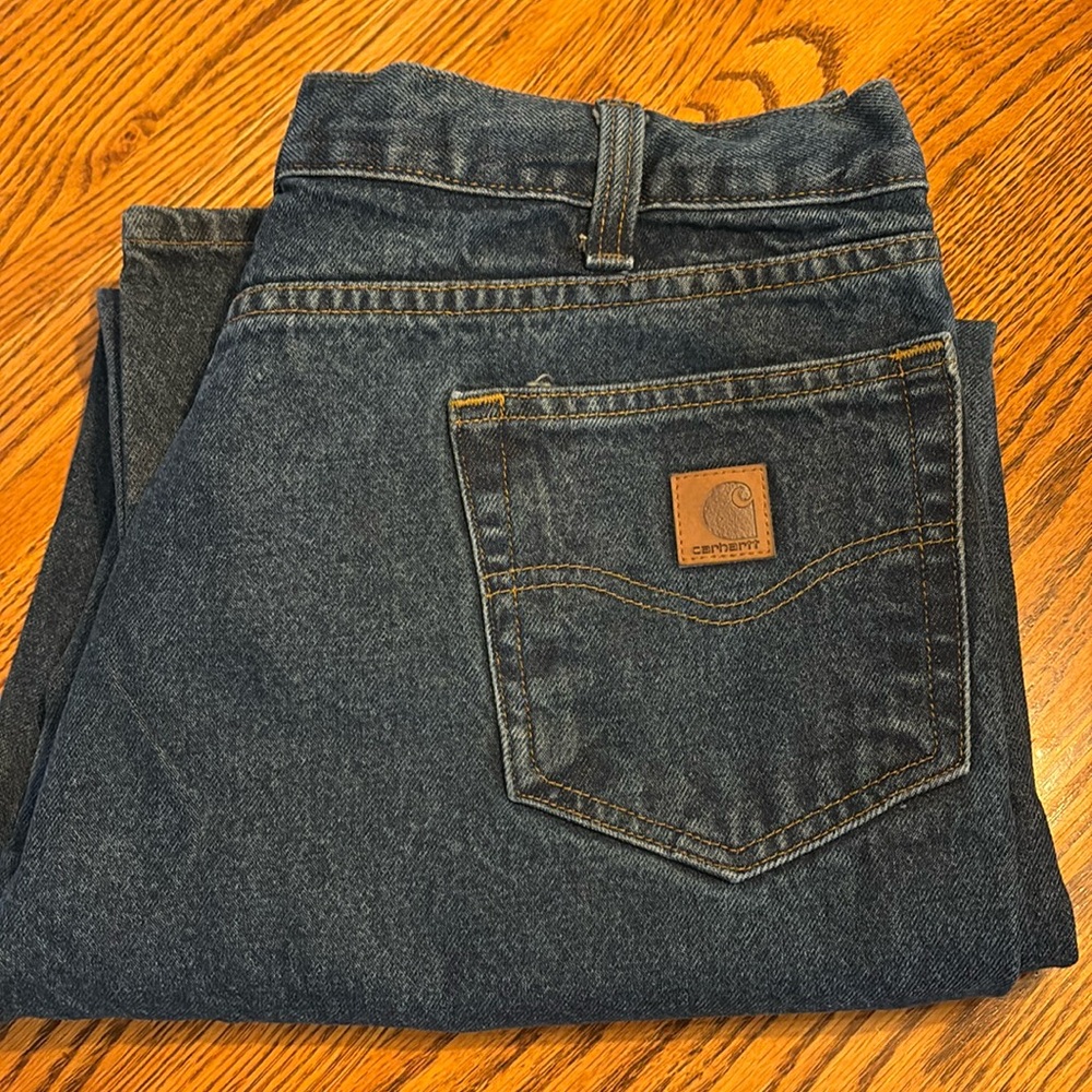 Carhartt jeans - size 40 x 32 - dark wash
